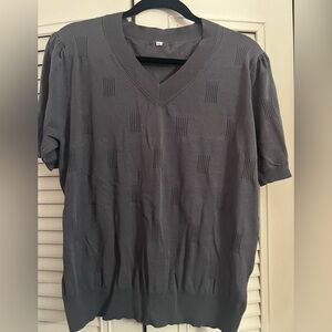 Short sleeve gray sweater